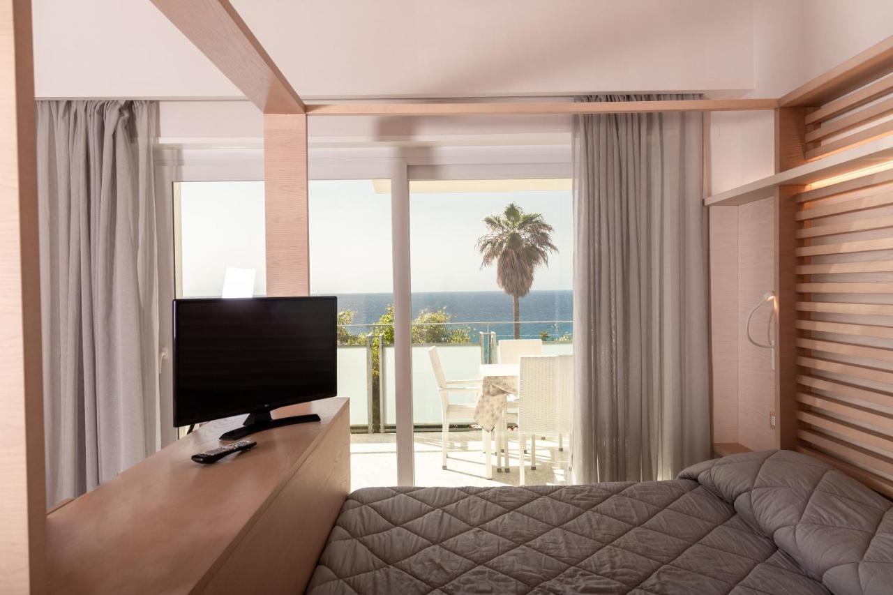 Hotel Villaggio Stromboli Санта-Доменіка Екстер'єр фото