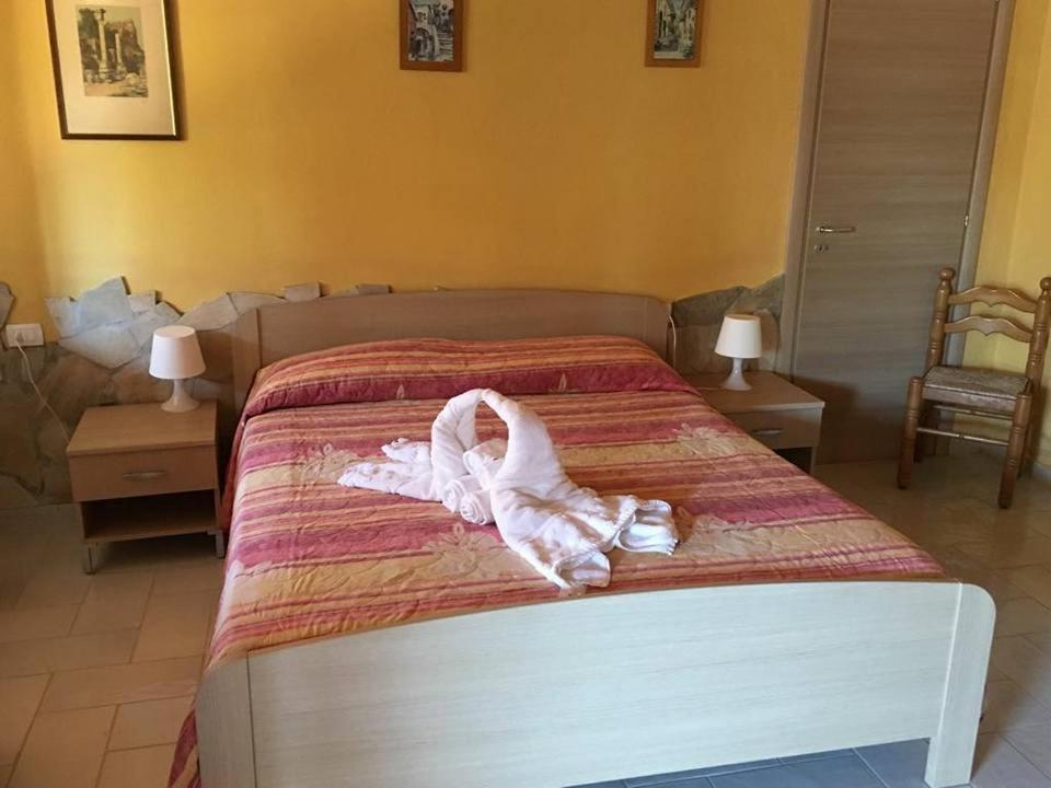 Hotel Villaggio Stromboli Санта-Доменіка Екстер'єр фото