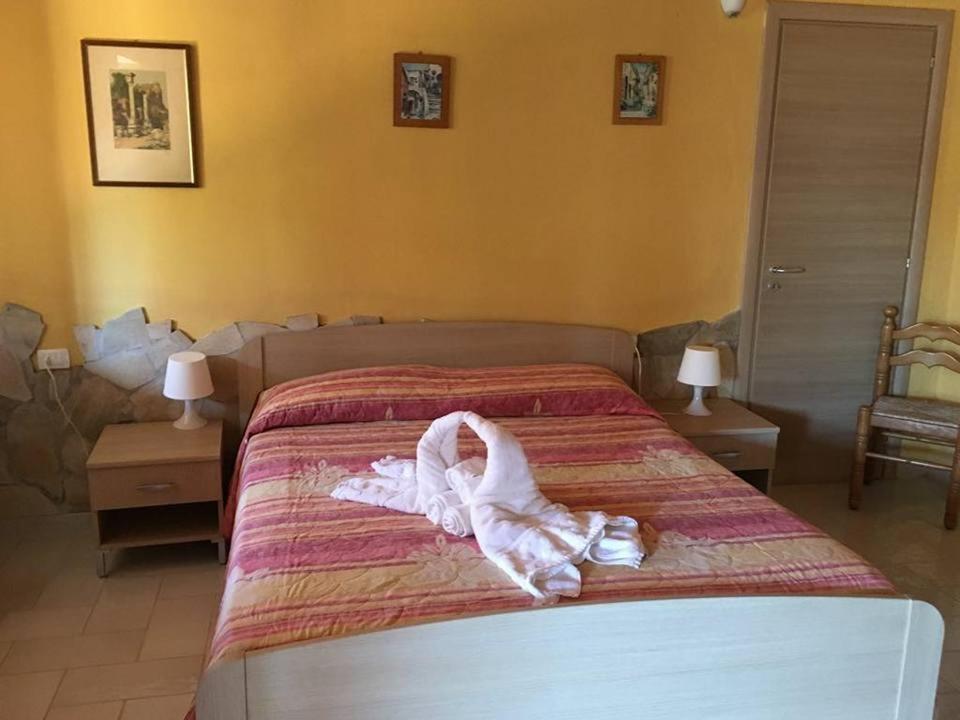 Hotel Villaggio Stromboli Санта-Доменіка Екстер'єр фото