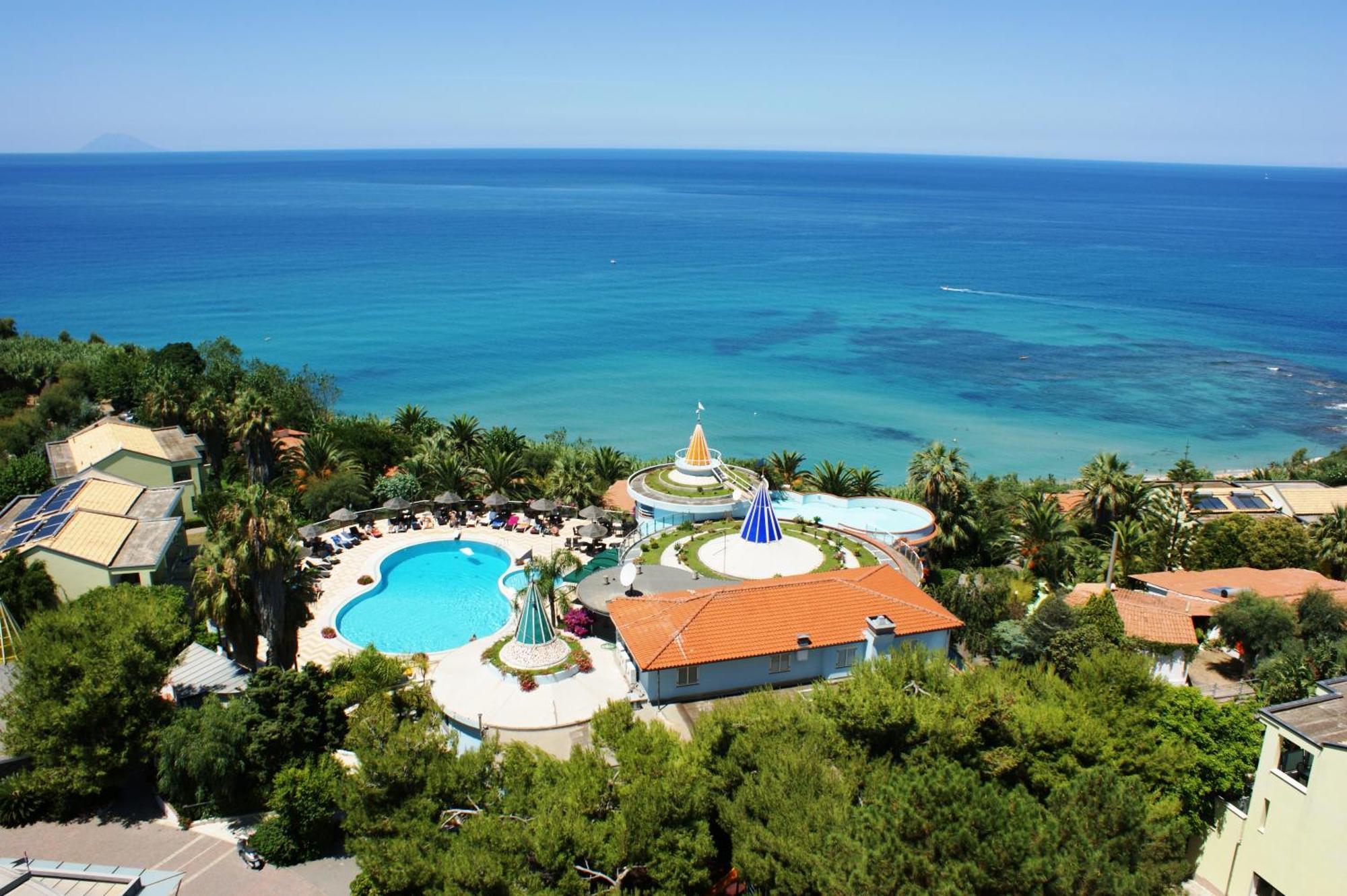 Hotel Villaggio Stromboli Санта-Доменіка Екстер'єр фото