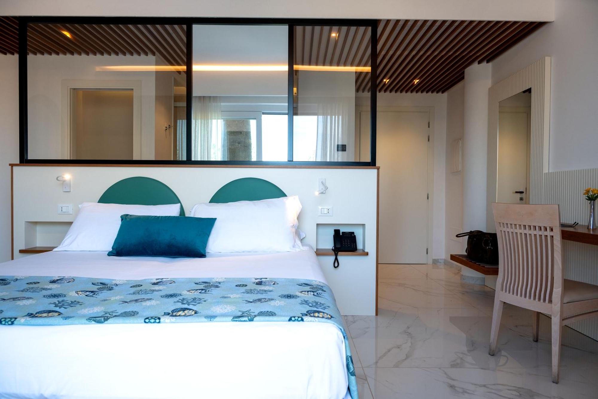 Hotel Villaggio Stromboli Санта-Доменіка Екстер'єр фото