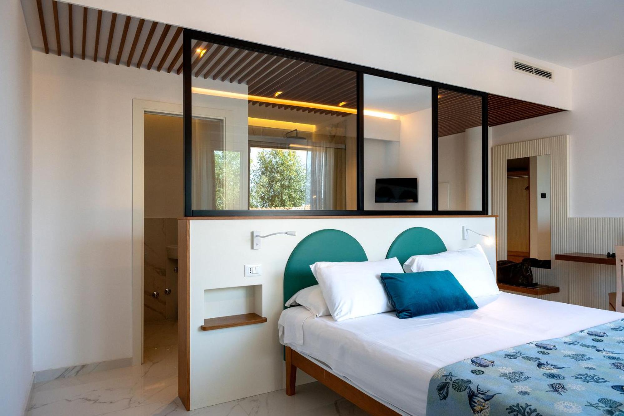 Hotel Villaggio Stromboli Санта-Доменіка Екстер'єр фото