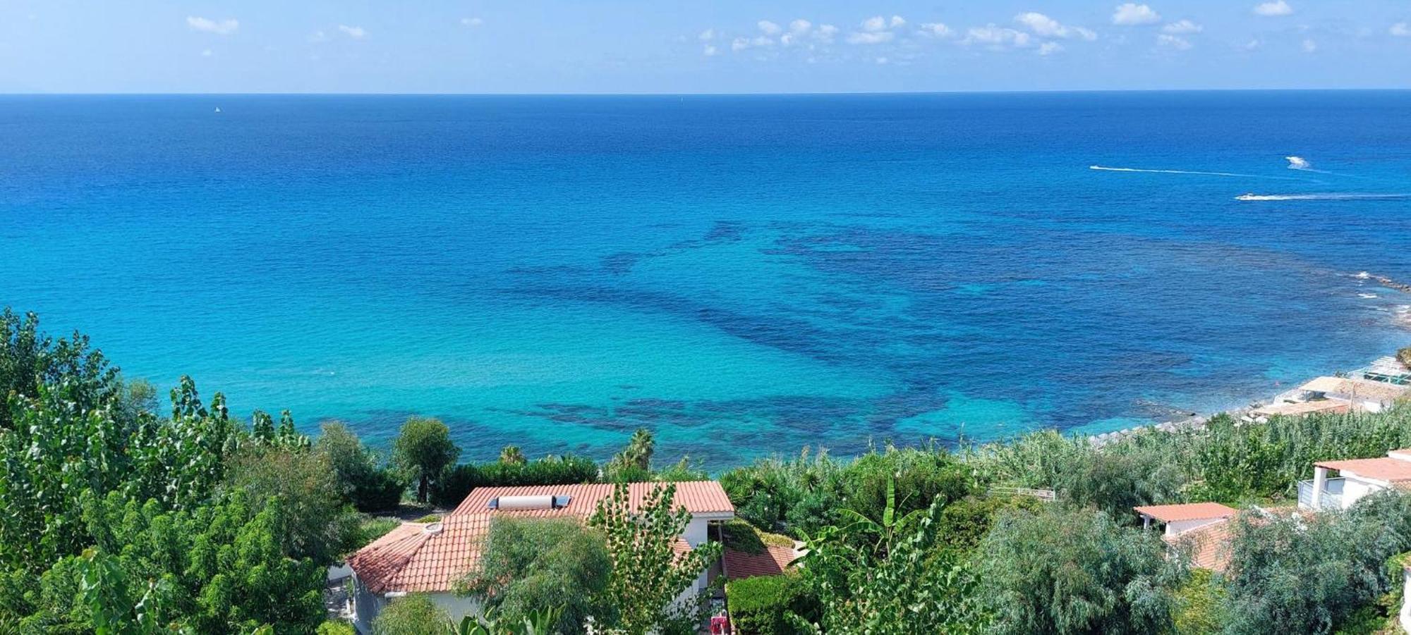 Hotel Villaggio Stromboli Санта-Доменіка Екстер'єр фото