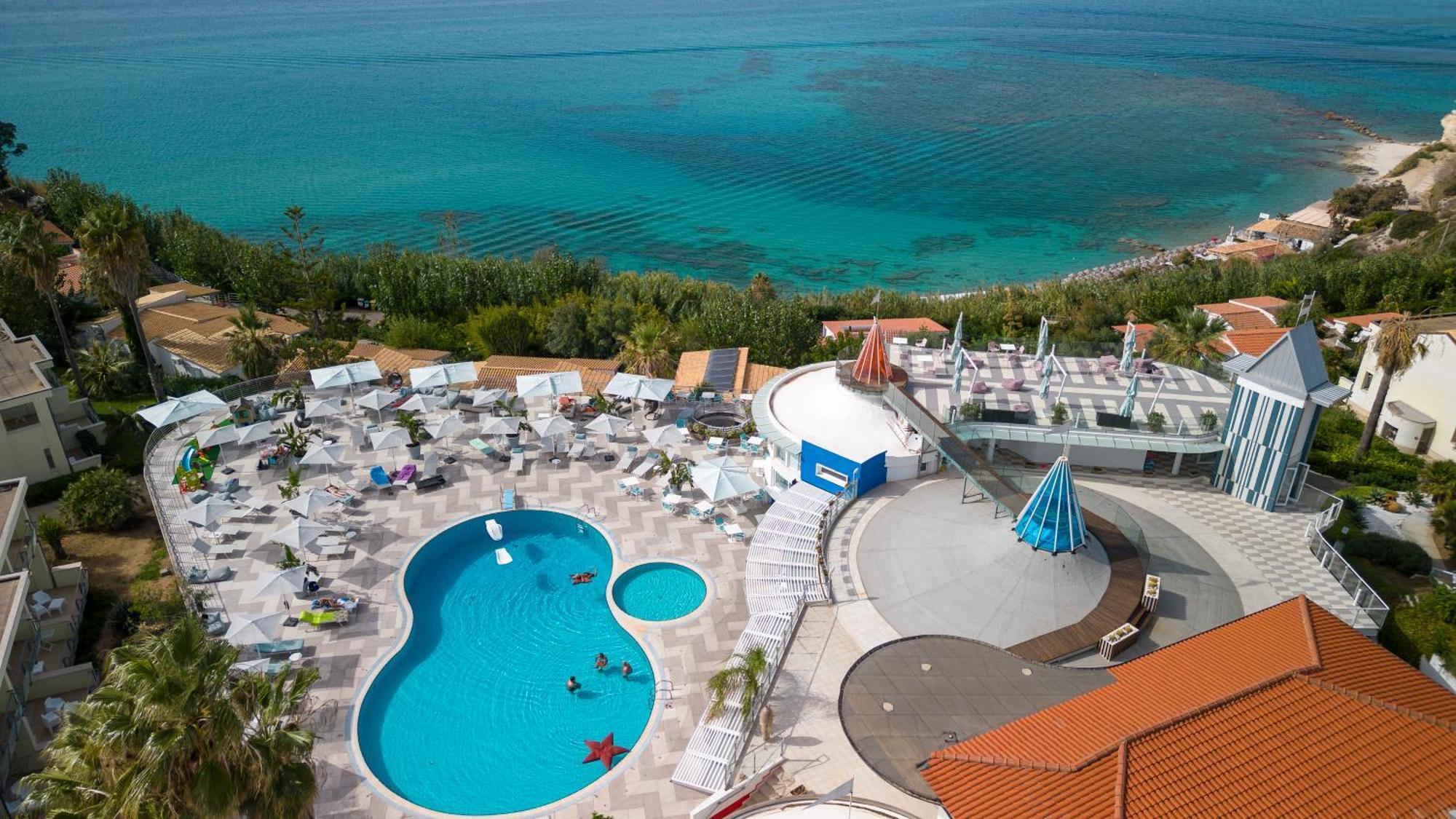 Hotel Villaggio Stromboli Санта-Доменіка Екстер'єр фото